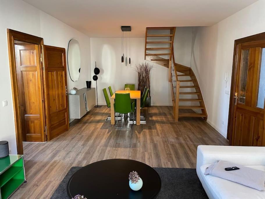 Verwunsches Haus Mit Parkplatz In Bester Lage Markkleeberg Bagian luar foto